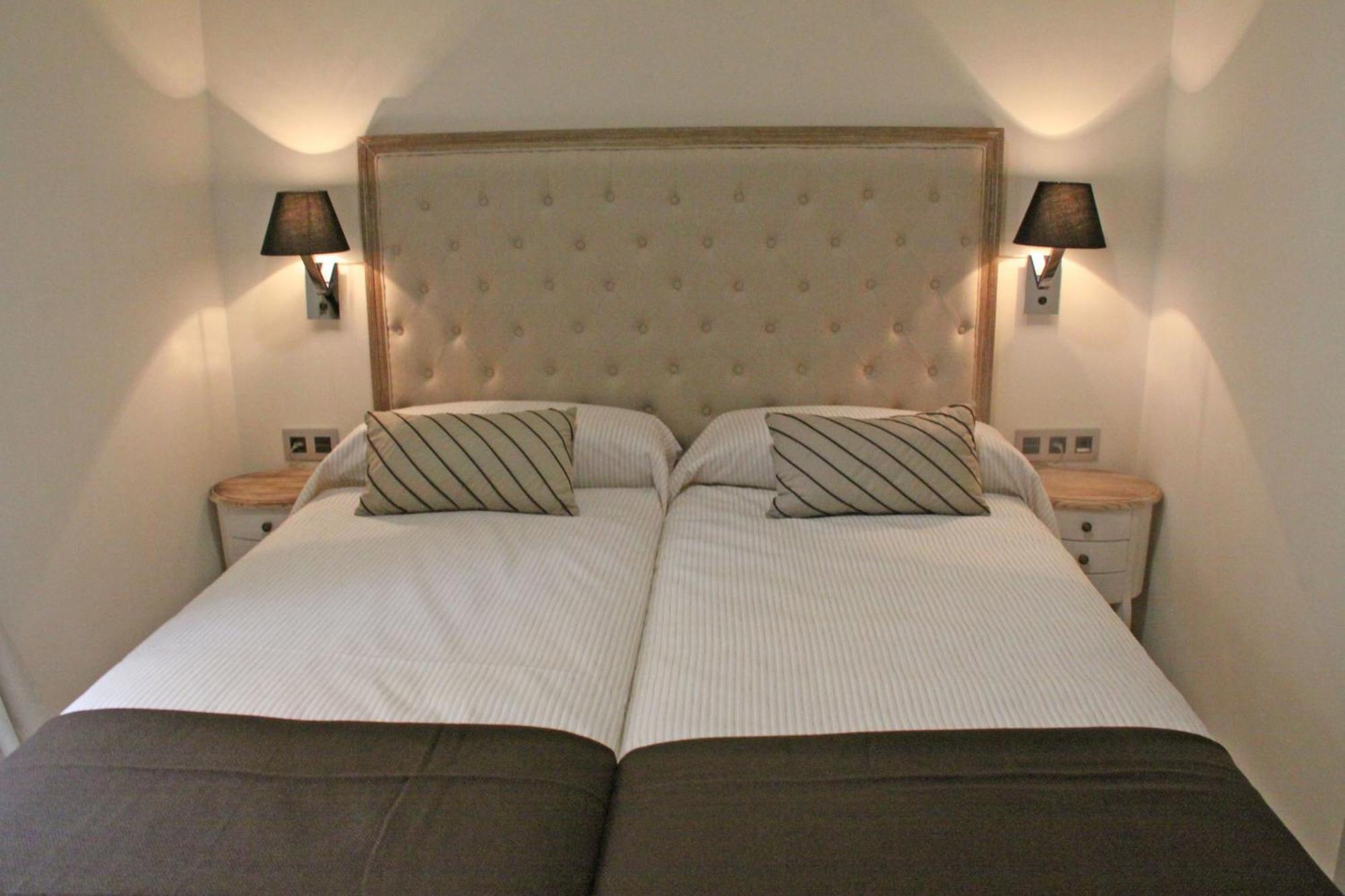Apartamentos Living Sevilla Centro Maestranza Eksteriør billede